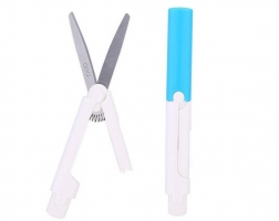 Kapesní nůžky Deli RIO E6076 - 11,7 cm, plastový obal, modré - DOPRODEJ